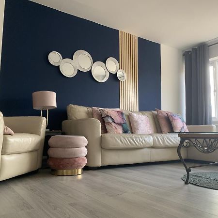 Crowthorne House, Beautiful 3 Bedroom Home For Upto 8 Guests, With Sofa Bed Cul-De-Sac With Private Driveway 诺丁汉 外观 照片